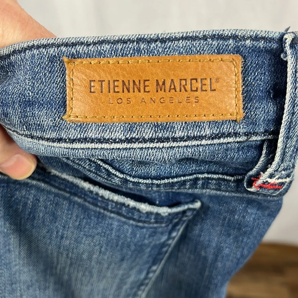 Etienne Marcel Denim EM-2006 Skinny Two Tone Jeans‎ with Double Zip Detail.